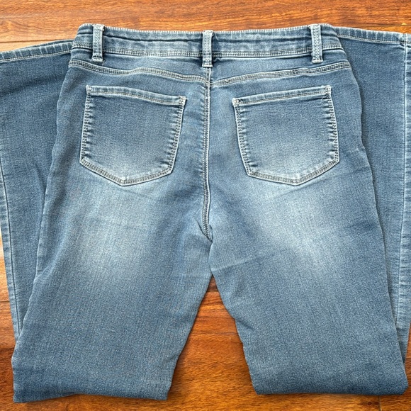 Girl Jeans - Picture 7 of 8